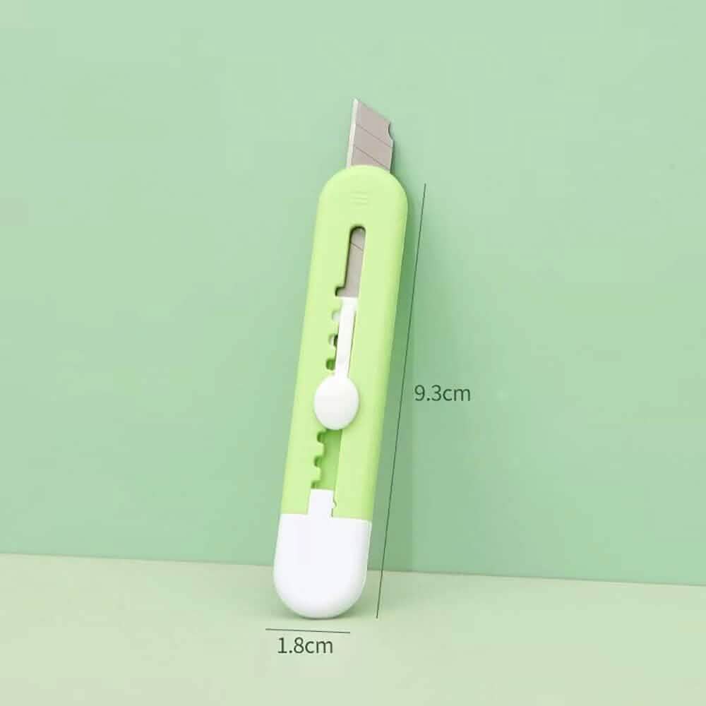 4 Piece Retractable Mini Art Cutter Craft Tools